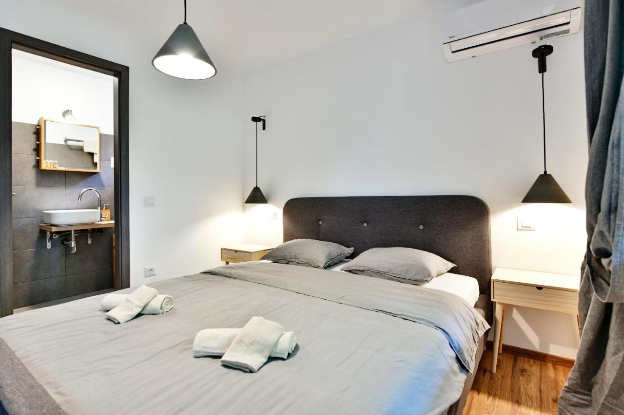 Pikarin Rooms B&B Vrsar Bagian luar foto